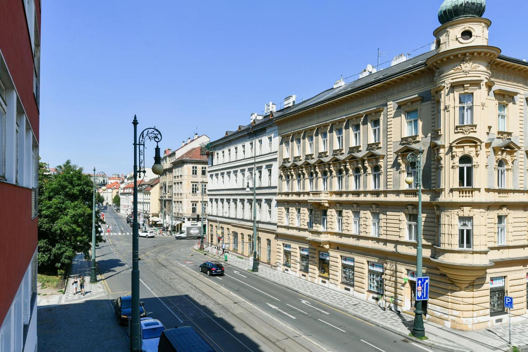 Wsp Petrin Garden Apartments Praha Eksteriør bilde
